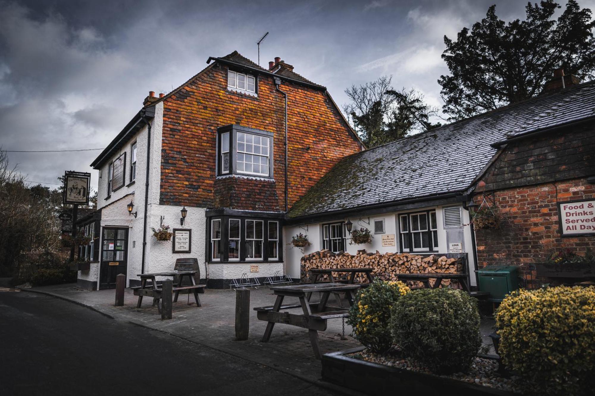 The Black Horse Inn Мейдстон Экстерьер фото