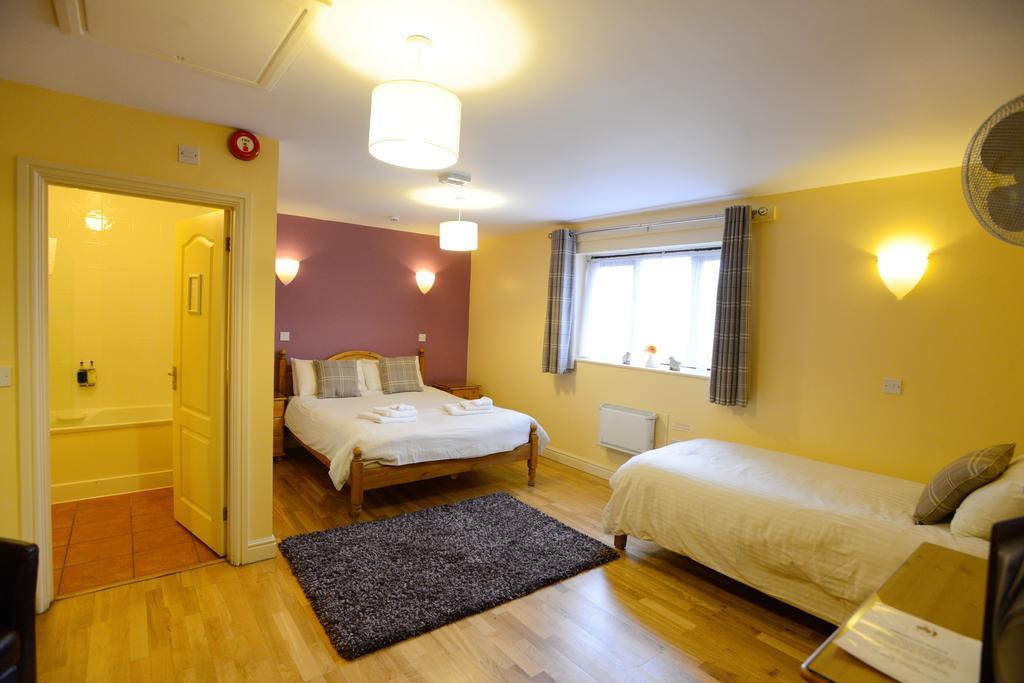 The Black Horse Inn Мейдстон Экстерьер фото